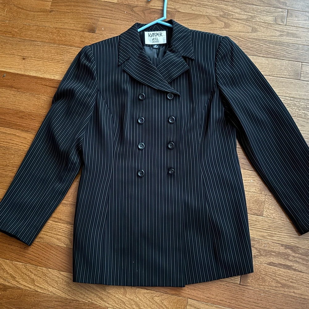 Kasper ASL Black and Grey Pinstripe Two Piece Pant Suit